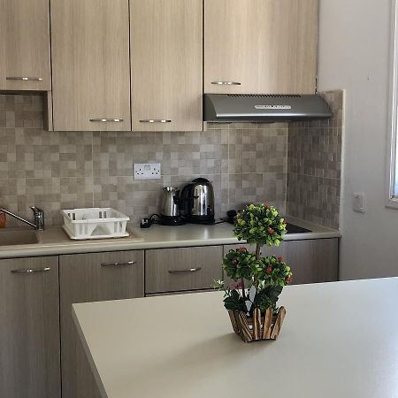 Kasapis Apts Ларнака Екстериор снимка